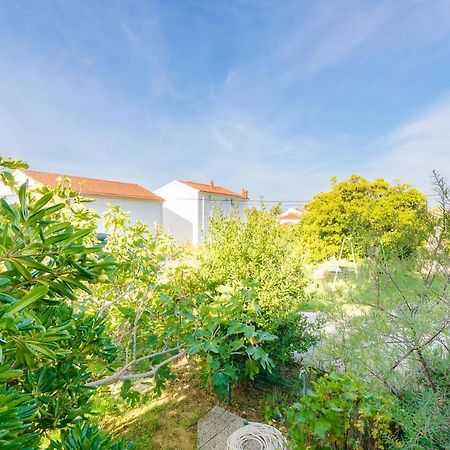 Apartments Slavica R Banjol Esterno foto