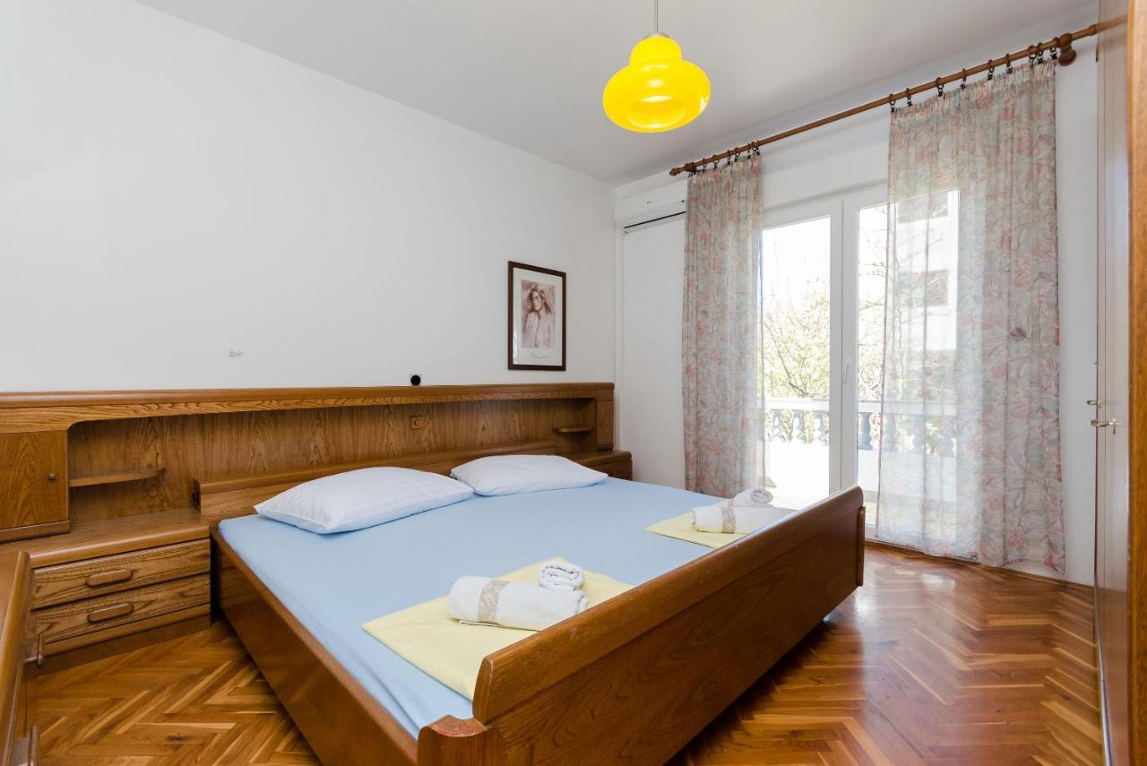 Apartments Slavica R Banjol Esterno foto