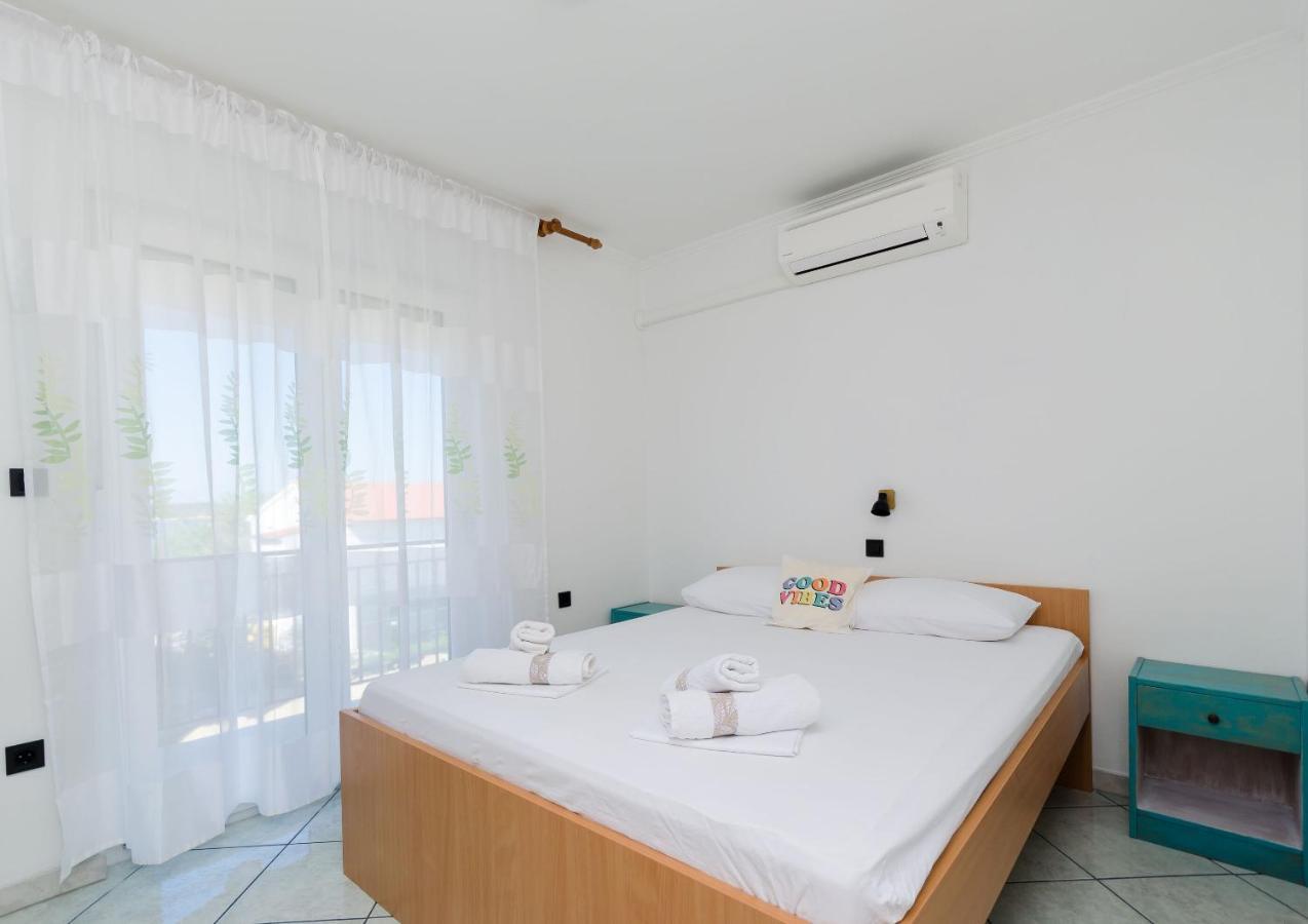 Apartments Slavica R Banjol Esterno foto