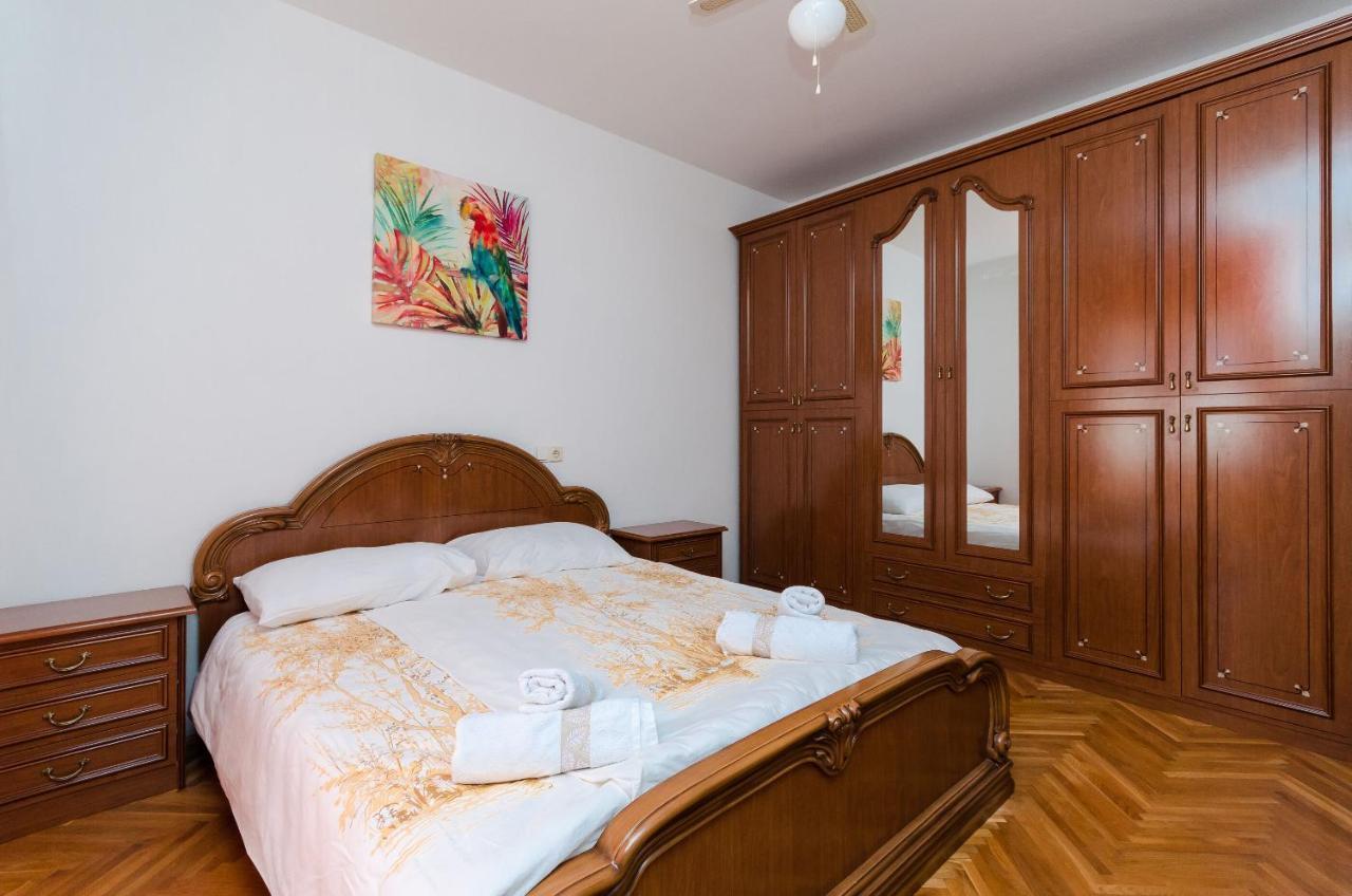 Apartments Slavica R Banjol Esterno foto