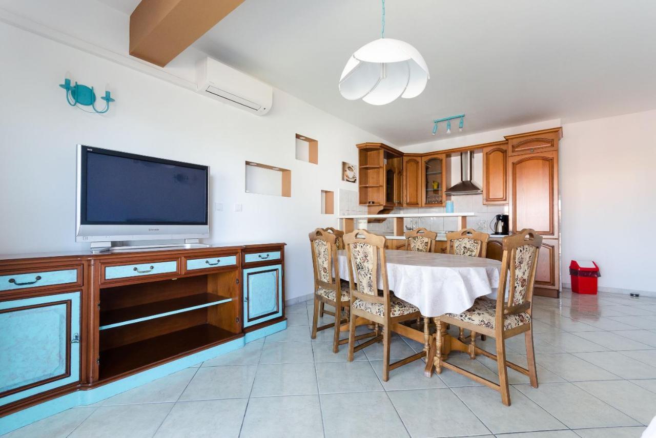 Apartments Slavica R Banjol Esterno foto