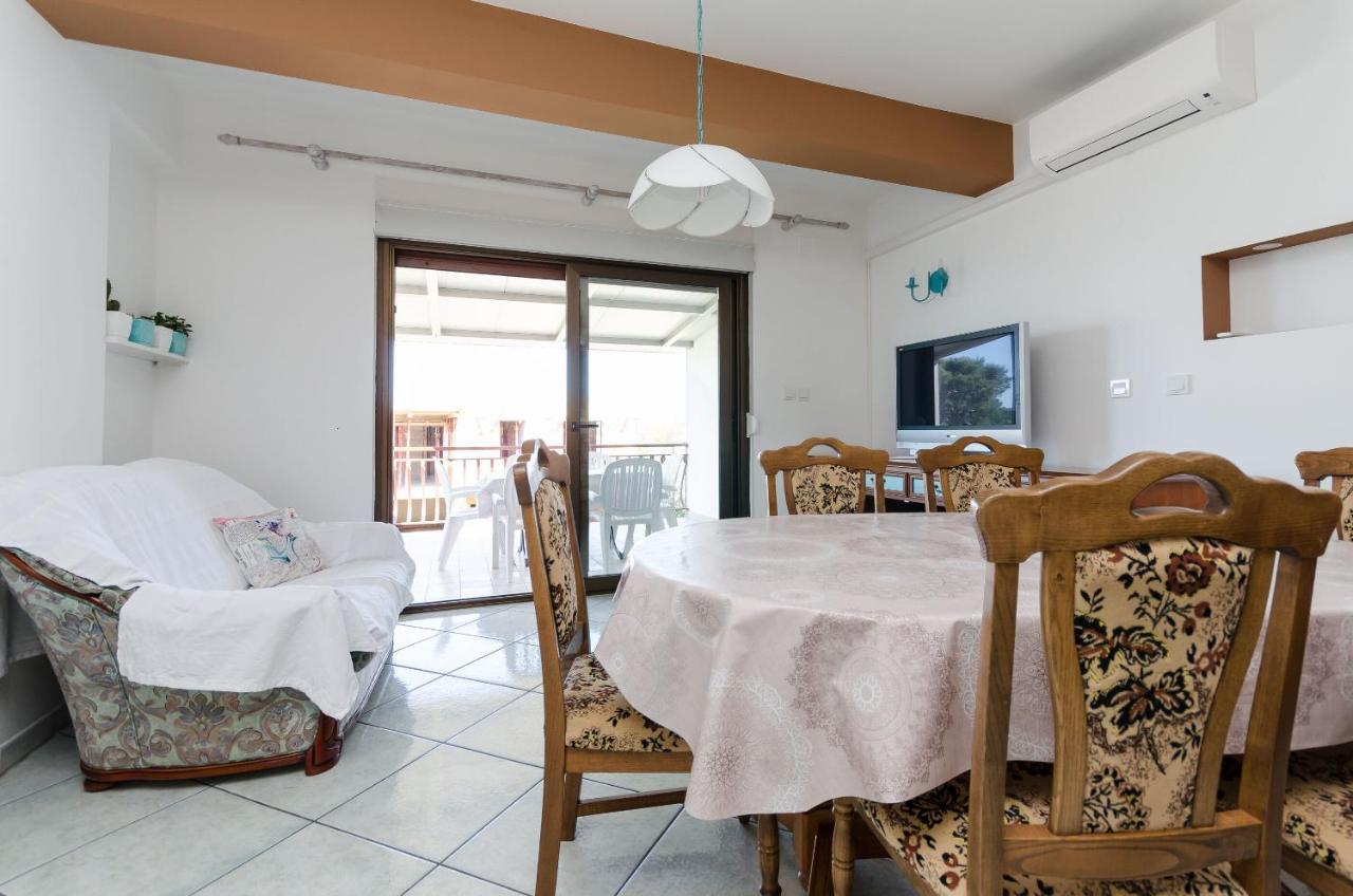 Apartments Slavica R Banjol Esterno foto