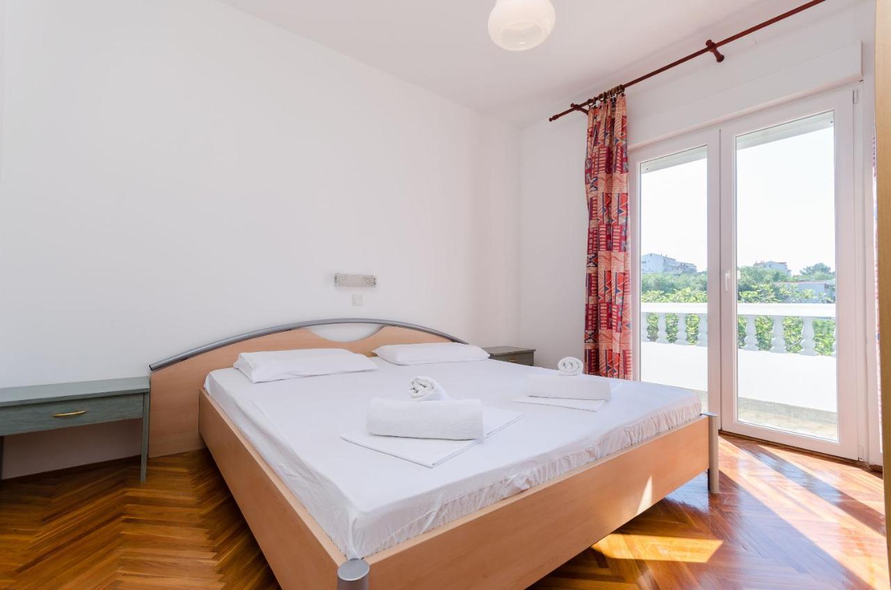 Apartments Slavica R Banjol Esterno foto