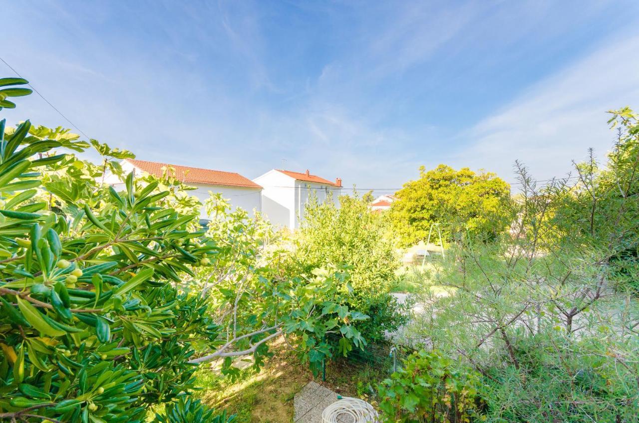 Apartments Slavica R Banjol Esterno foto